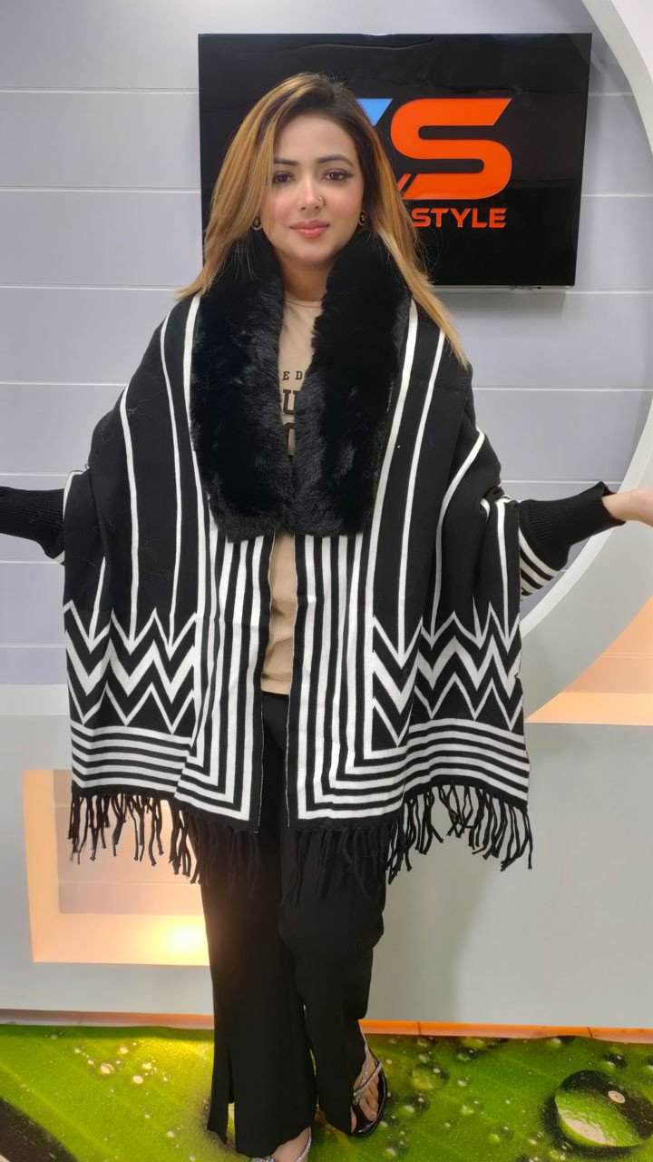New Design Women China Stylish Poncho