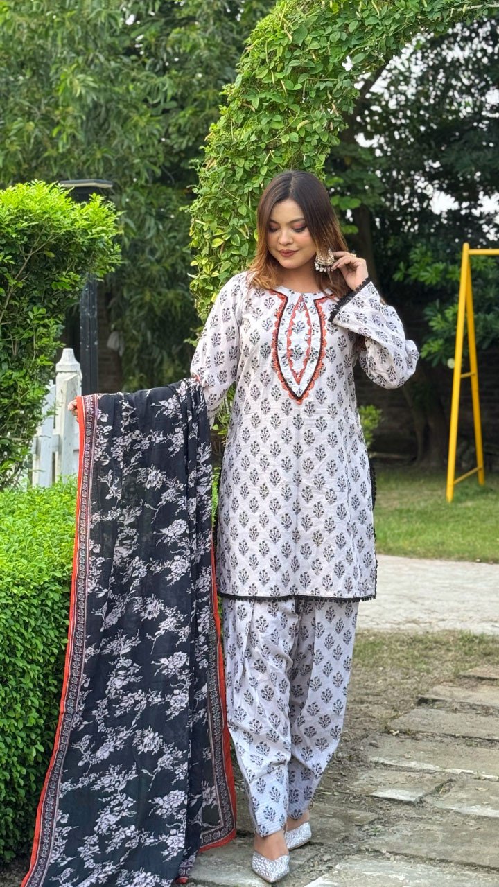 New Exclusive Bin Hameed Lawn Three Piece With Print Salwar