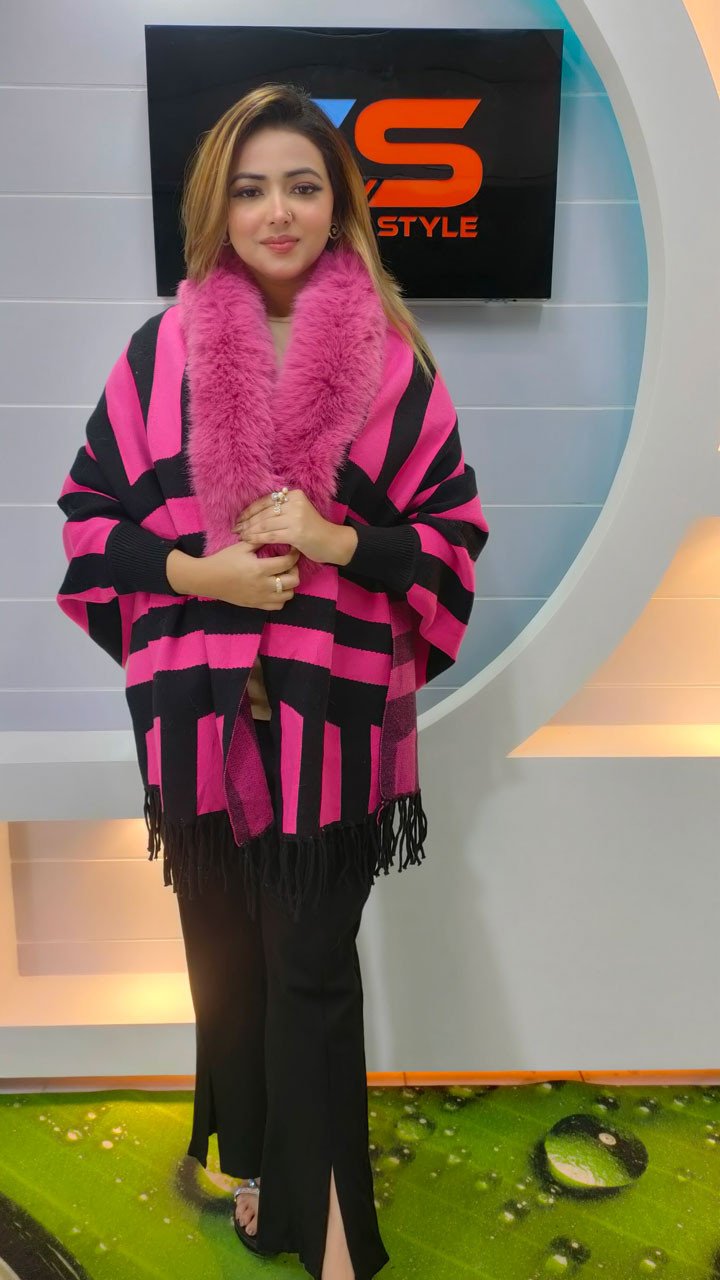 New Design Women China Stylish Poncho